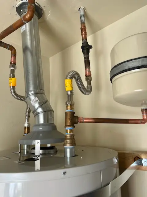 Water heater installation and plumbing repair in Oak Knoll